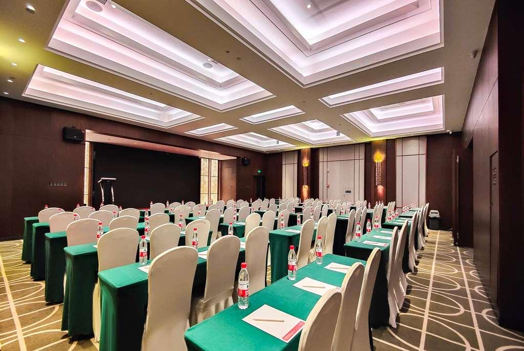 Leshan Ramada Hotel Facilidades foto