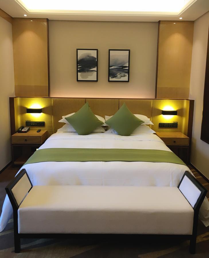 Leshan Ramada Hotel Exterior foto